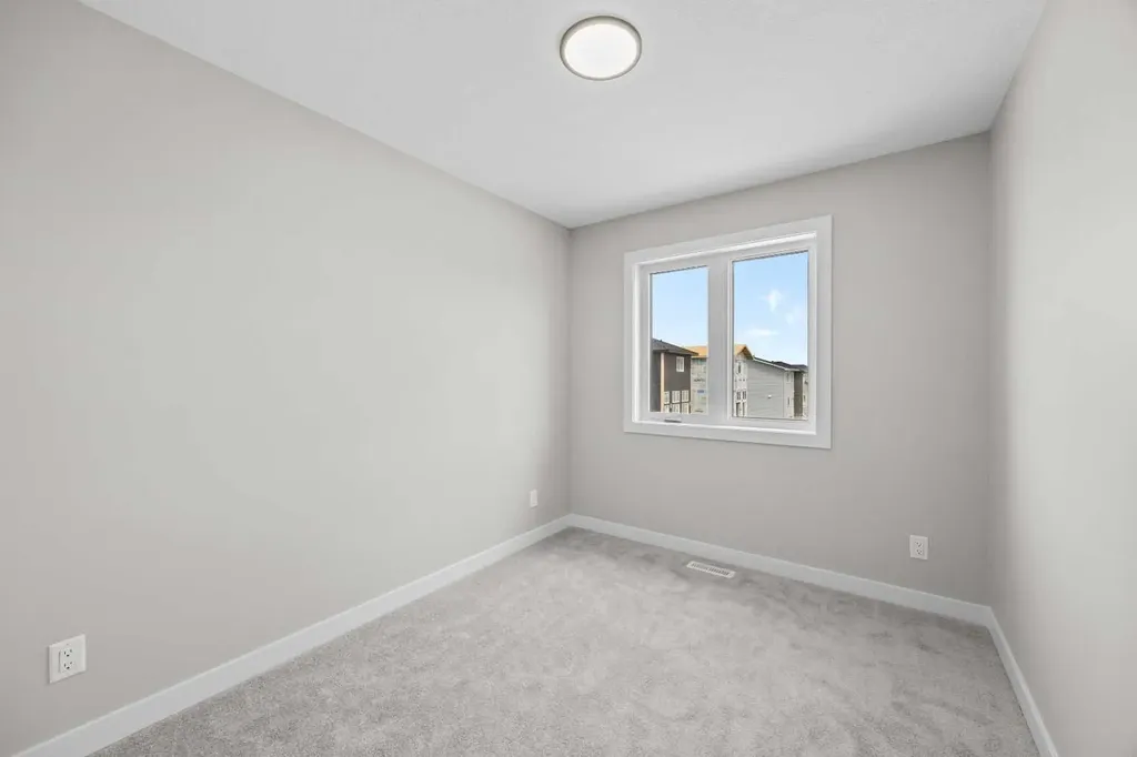 72 Amblefield View NW Calgary AB T3P 2L6