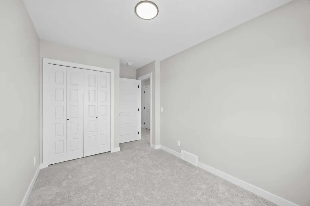 72 Amblefield View NW Calgary AB T3P 2L6