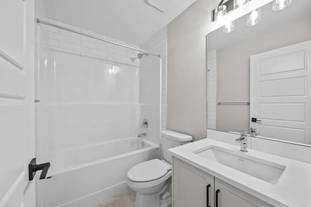 72 Amblefield View NW Calgary AB T3P 2L6