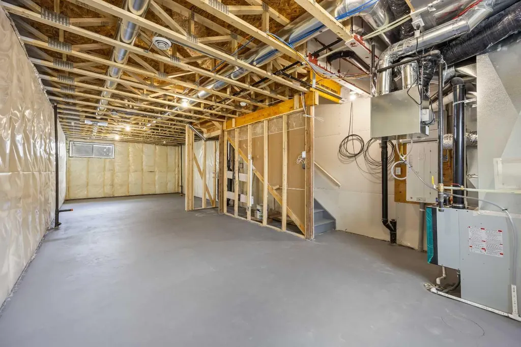 72 Amblefield View NW Calgary AB T3P 2L6