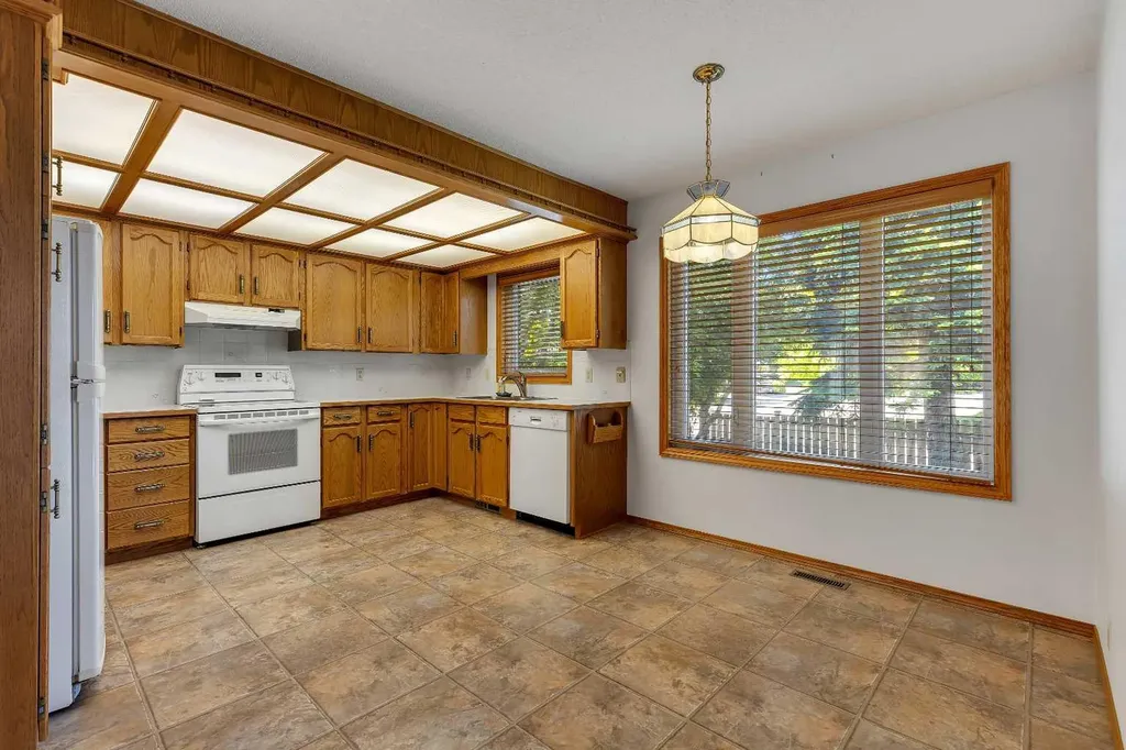 83 Sanderling Road NW Calgary AB T3K 3S2