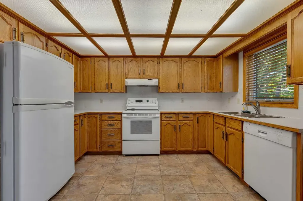 83 Sanderling Road NW Calgary AB T3K 3S2