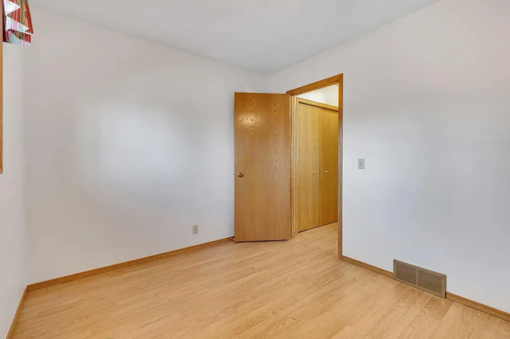 83 Sanderling Road NW Calgary AB T3K 3S2