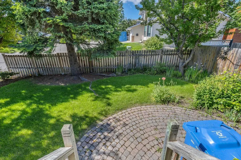 83 Sanderling Road NW Calgary AB T3K 3S2