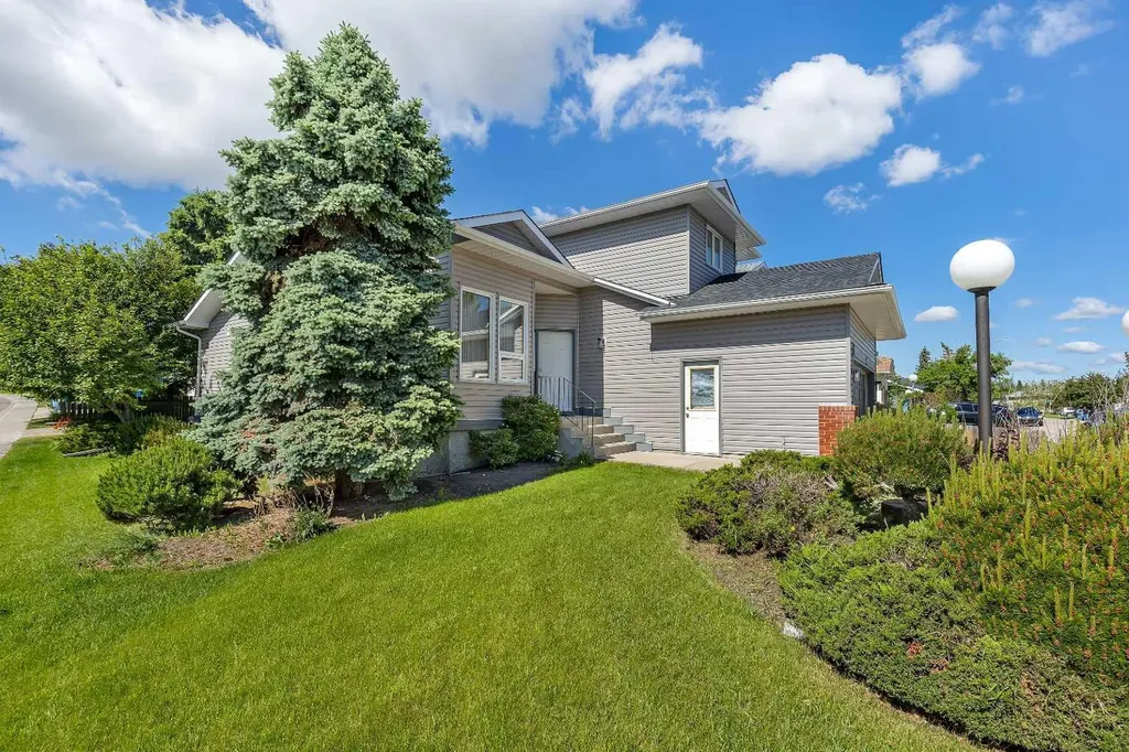 83 Sanderling Road NW Calgary AB T3K 3S2