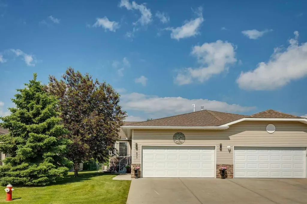 631 Riverside Boulevard NW High River AB T1V 2C1