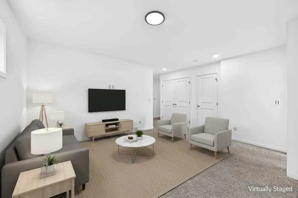 349 Seton Villas SE Calgary AB T3M3J9
