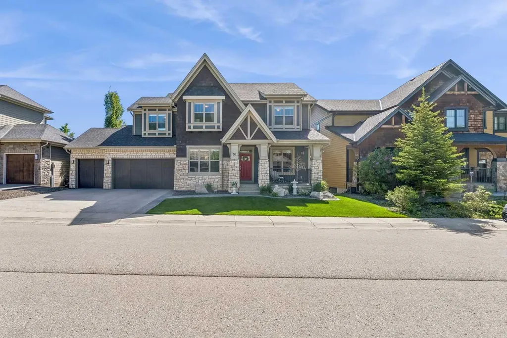 30 Ascot Crescent SW Calgary AB T3H 0T9