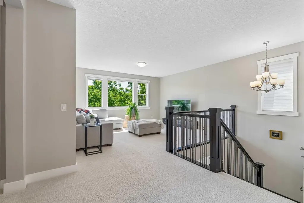 30 Ascot Crescent SW Calgary AB T3H 0T9