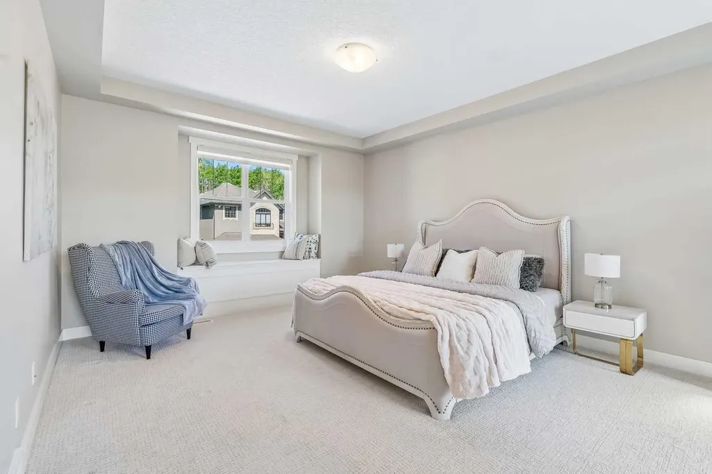 30 Ascot Crescent SW Calgary AB T3H 0T9