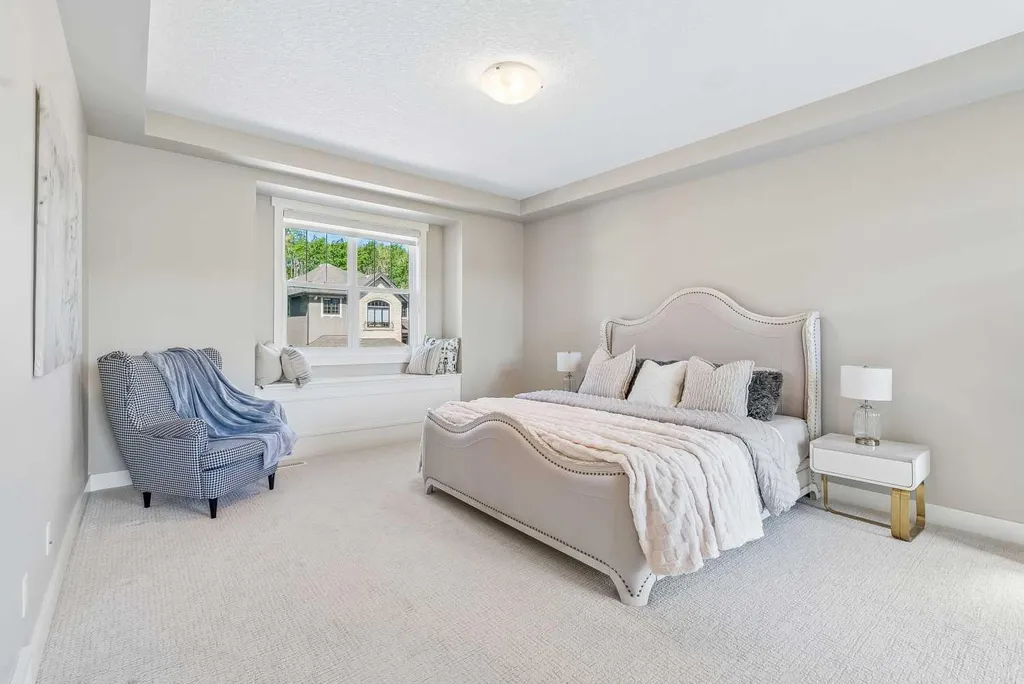 30 Ascot Crescent SW Calgary AB T3H 0T9