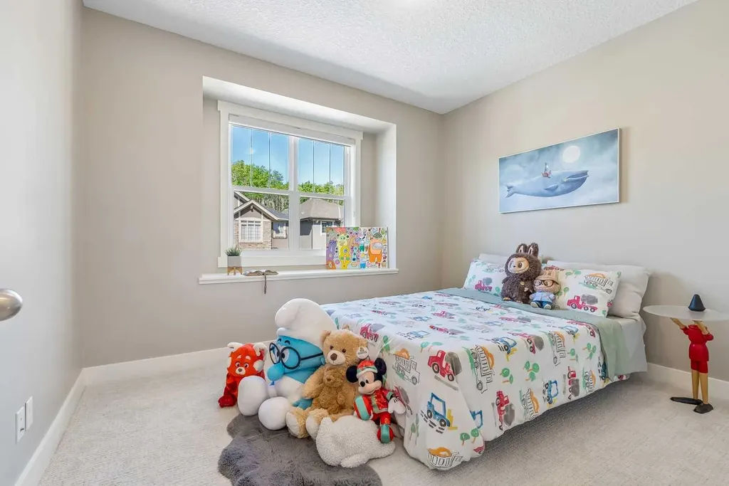 30 Ascot Crescent SW Calgary AB T3H 0T9