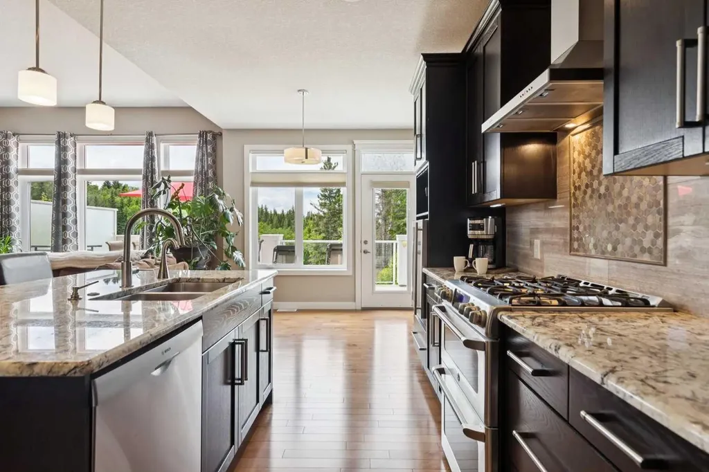 27 Ridge View Place Cochrane AB T4C0P8