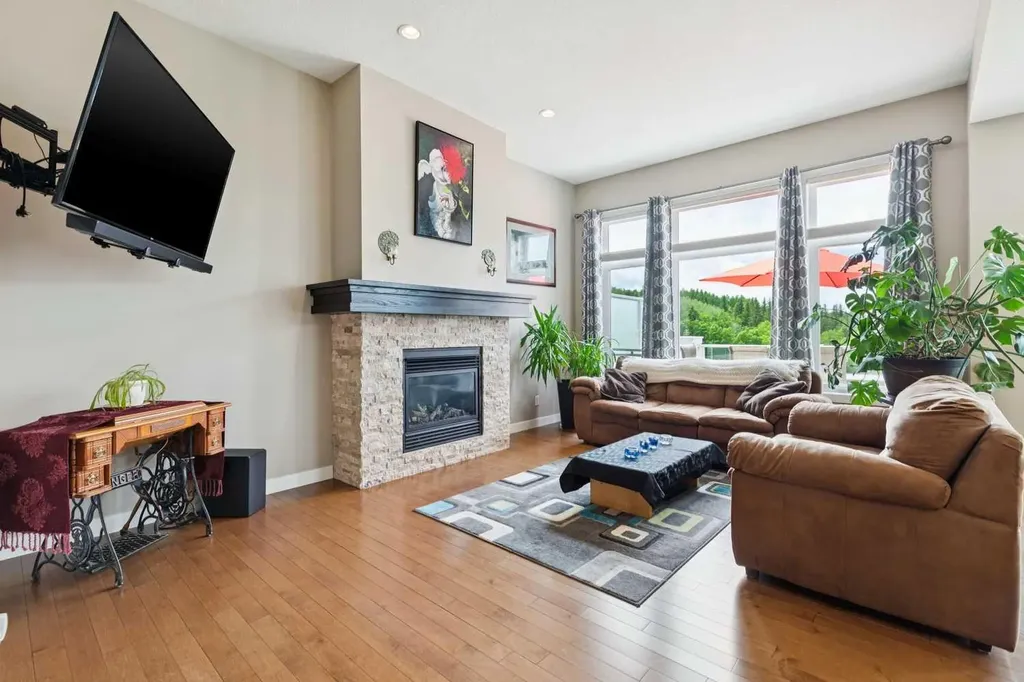 27 Ridge View Place Cochrane AB T4C0P8