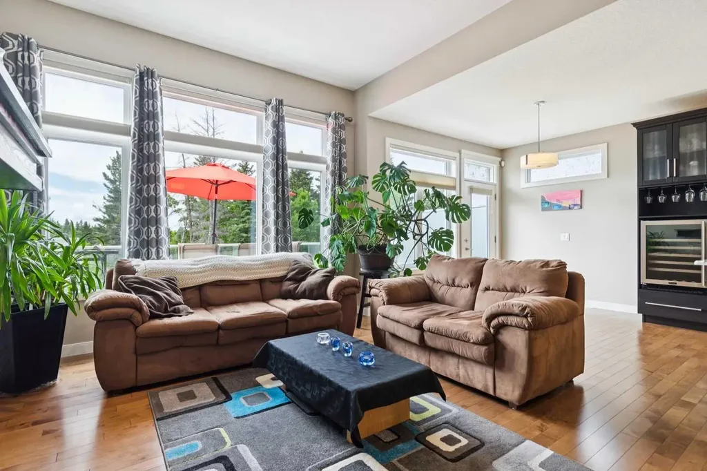 27 Ridge View Place Cochrane AB T4C0P8