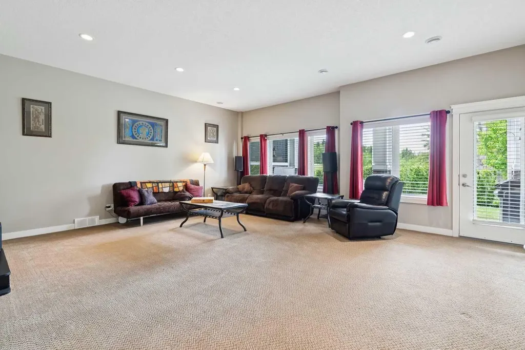 27 Ridge View Place Cochrane AB T4C0P8