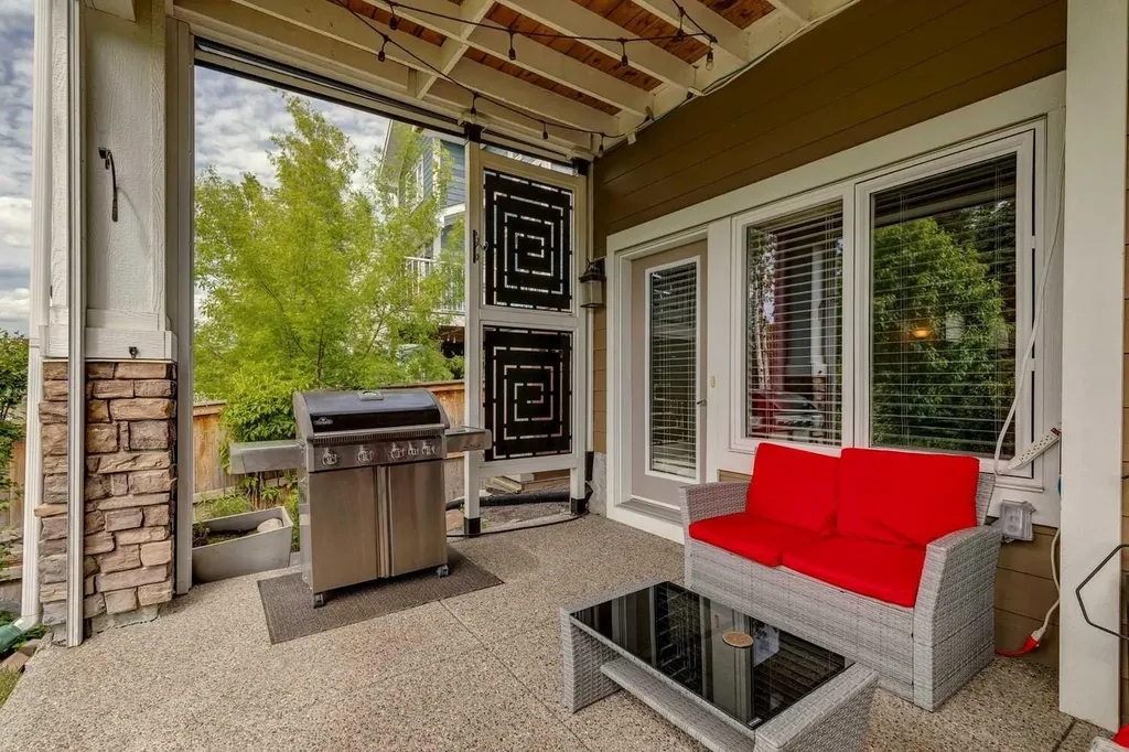 27 Ridge View Place Cochrane AB T4C0P8
