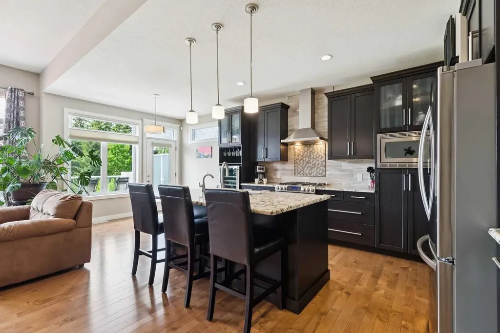 27 Ridge View Place Cochrane AB T4C0P8