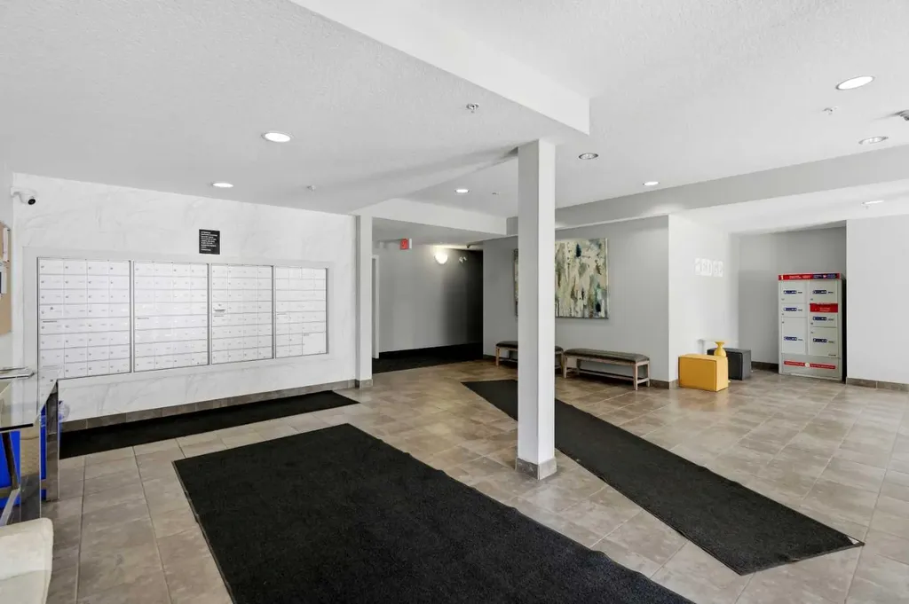 604 East Lake Boulevard NE Airdrie AB T4A0G6