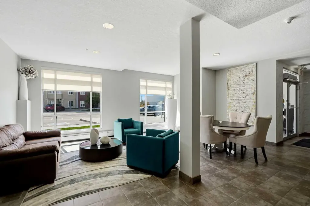 604 East Lake Boulevard NE Airdrie AB T4A0G6