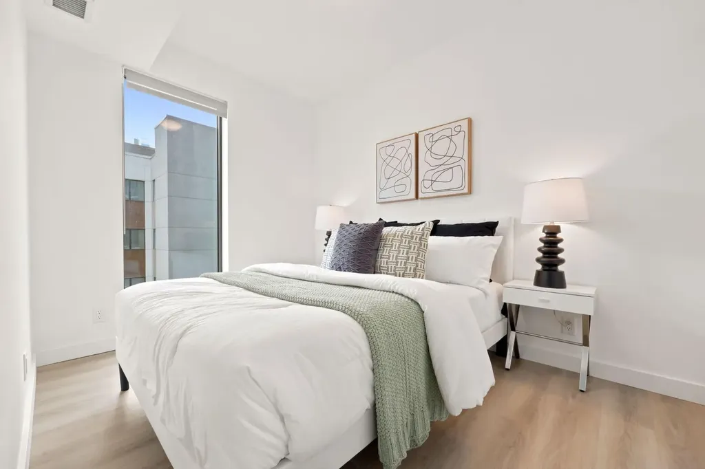 123 4 Street Calgary AB T2E 8K3