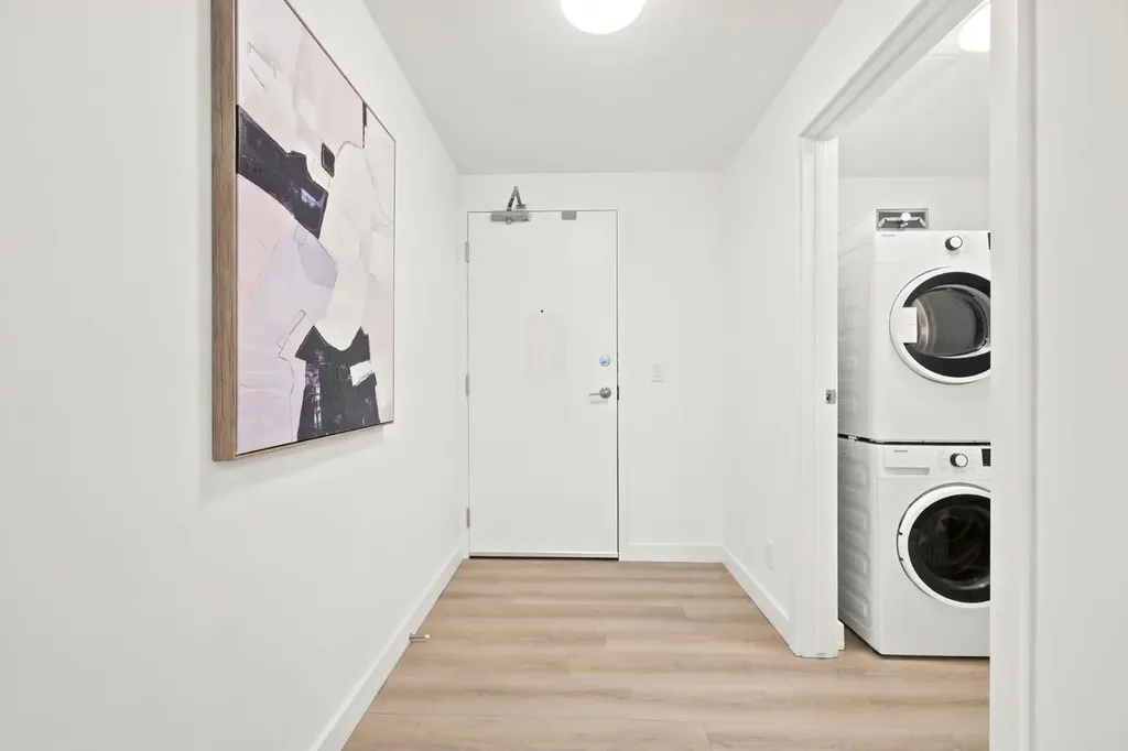 123 4 Street Calgary AB T2E 8K3