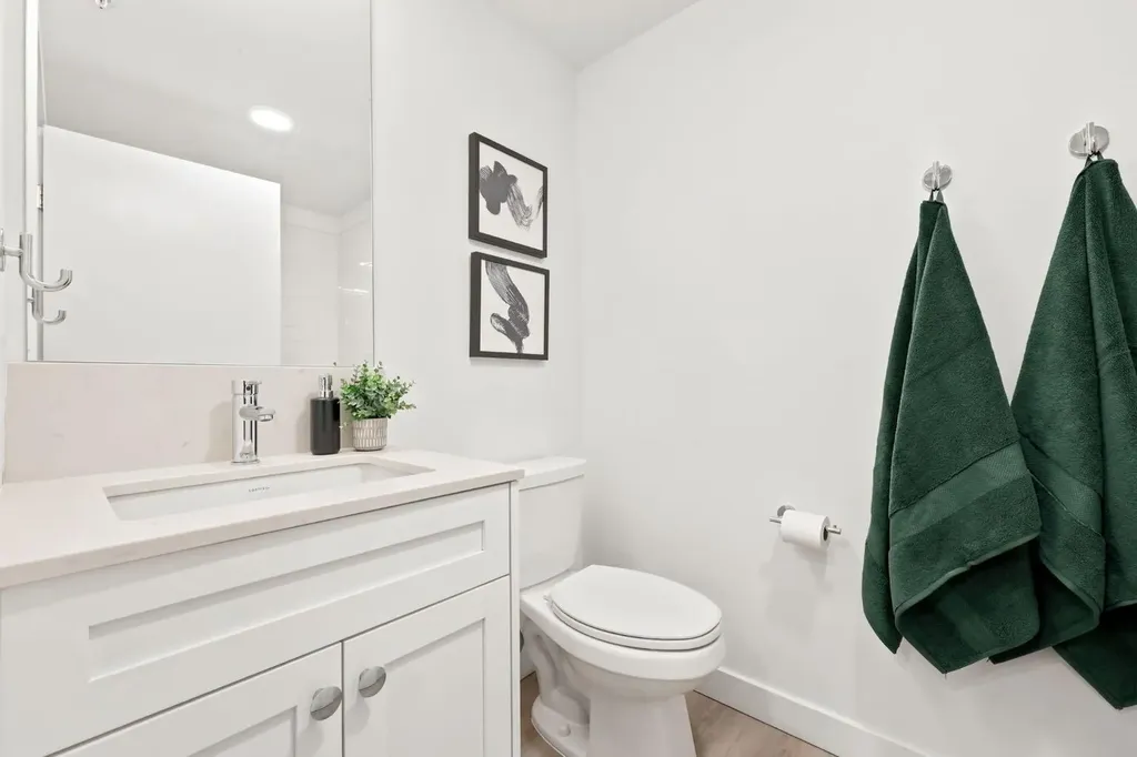 123 4 Street Calgary AB T2E 8K3
