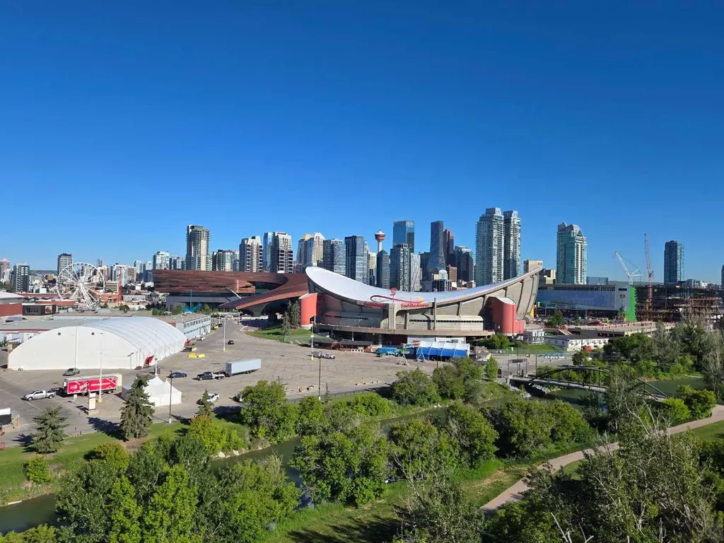1921 6 Street SE Calgary AB T2G 2Y3