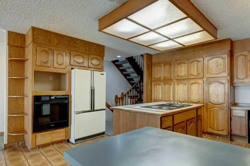 1921 6 Street SE Calgary AB T2G 2Y3