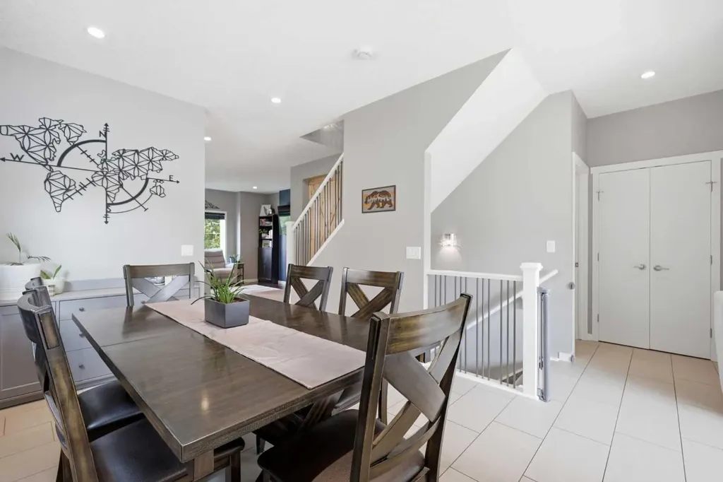 170 Mahogany Heights SE Calgary AB T3M 0X6
