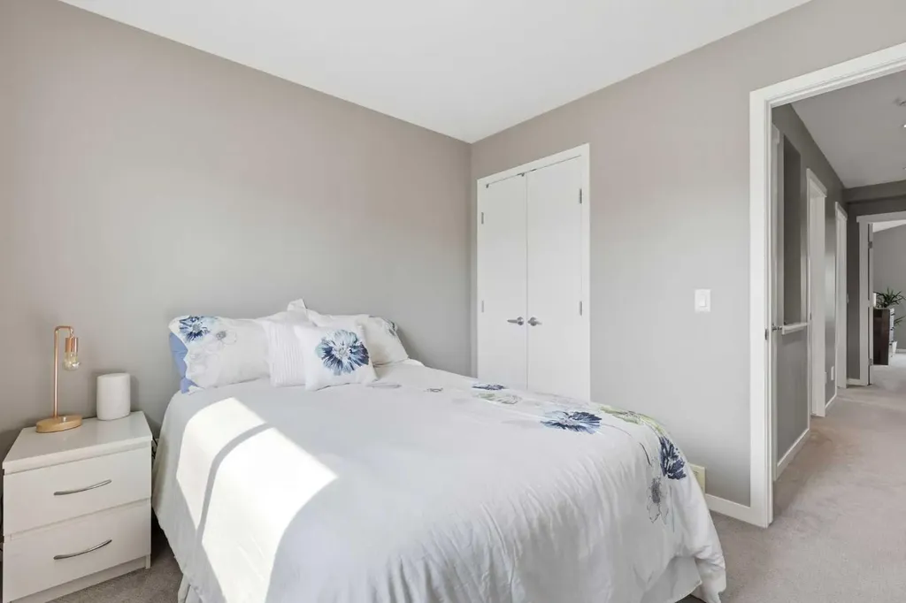 170 Mahogany Heights SE Calgary AB T3M 0X6