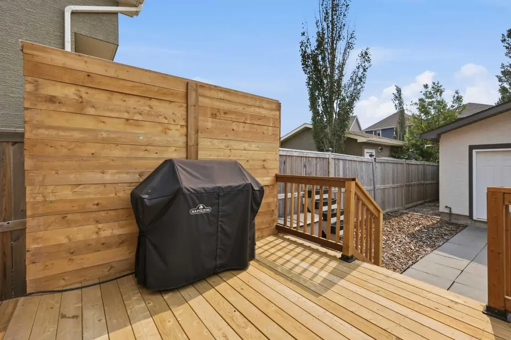 170 Mahogany Heights SE Calgary AB T3M 0X6