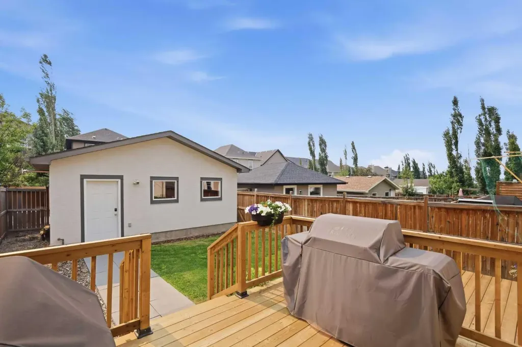170 Mahogany Heights SE Calgary AB T3M 0X6