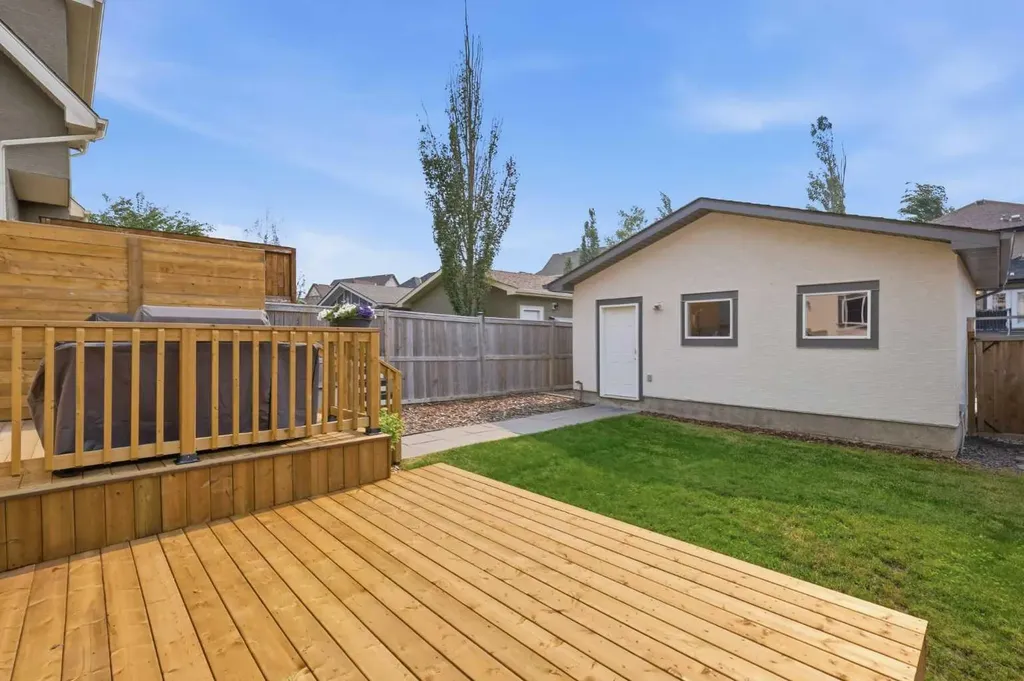 170 Mahogany Heights SE Calgary AB T3M 0X6