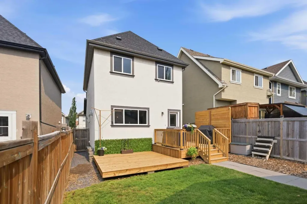 170 Mahogany Heights SE Calgary AB T3M 0X6