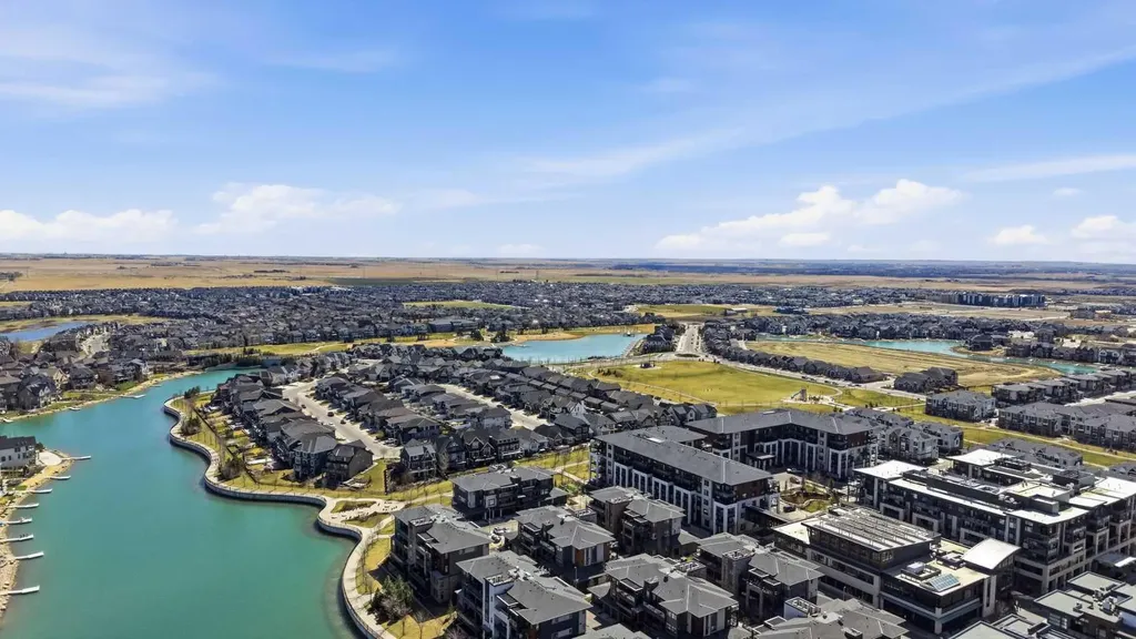 170 Mahogany Heights SE Calgary AB T3M 0X6