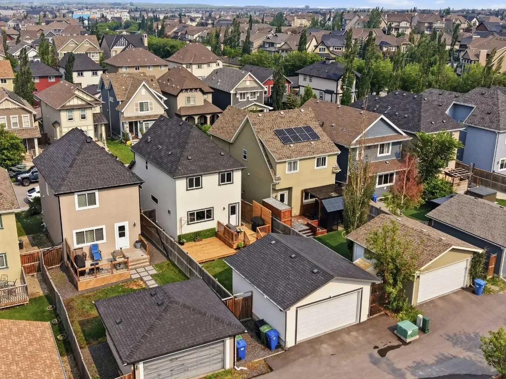 170 Mahogany Heights SE Calgary AB T3M 0X6