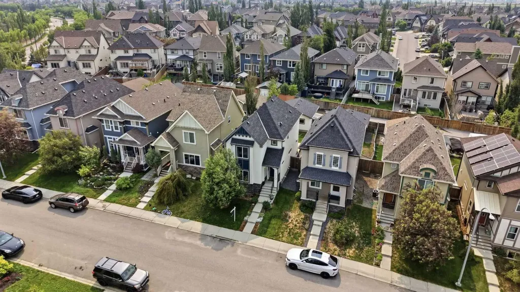 170 Mahogany Heights SE Calgary AB T3M 0X6