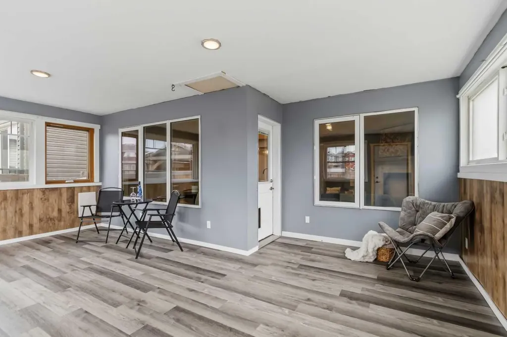 179 Aldergrove Avenue Fort Mcmurray AB T9J 1E6