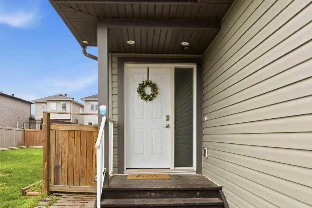 179 Aldergrove Avenue Fort Mcmurray AB T9J 1E6
