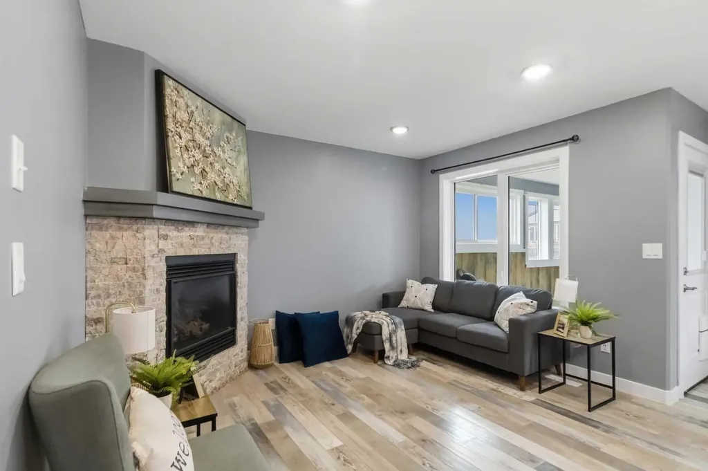 179 Aldergrove Avenue Fort Mcmurray AB T9J 1E6