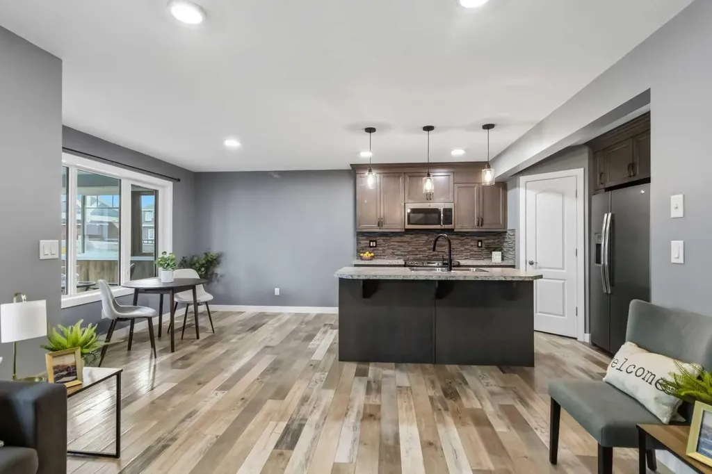 179 Aldergrove Avenue Fort Mcmurray AB T9J 1E6