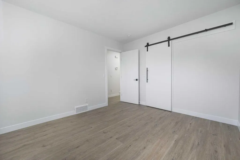 4249 Catalina Boulevard NE Calgary AB T1Y6Y5