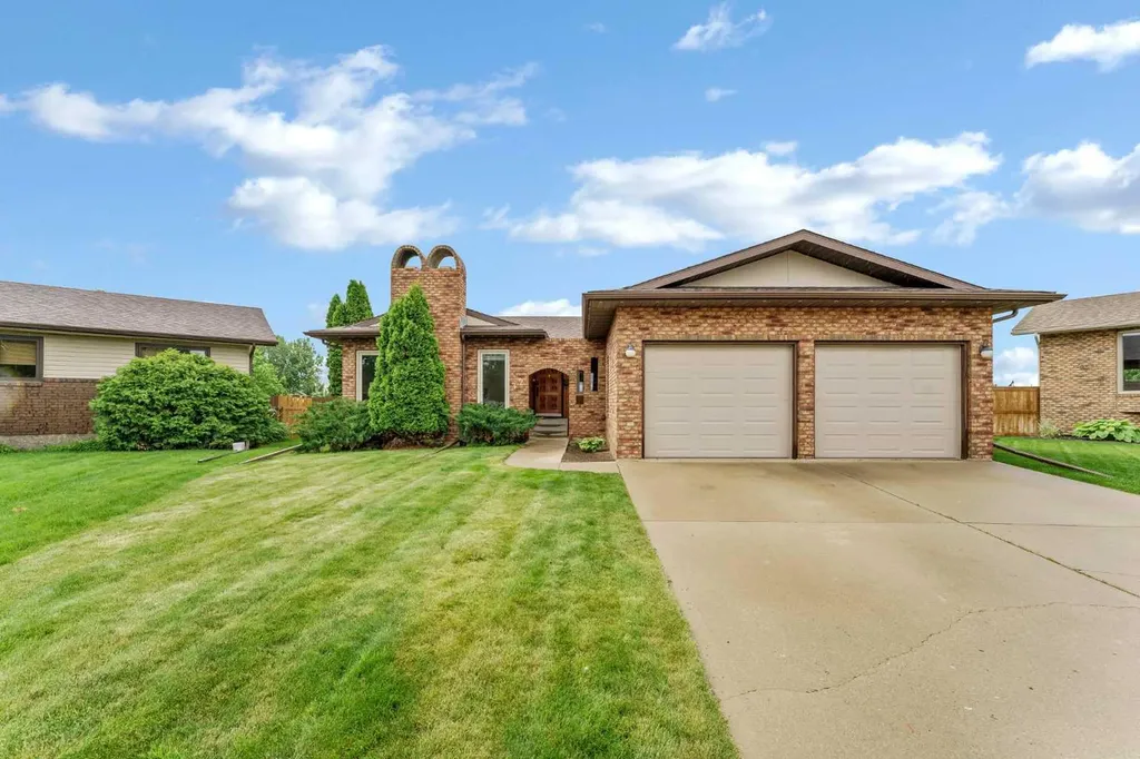 32 Rice Court SE Medicine Hat AB T1B 3X2