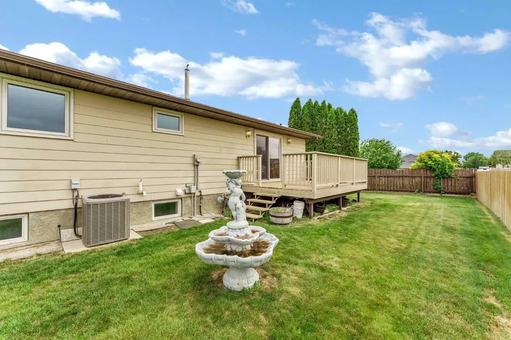 32 Rice Court SE Medicine Hat AB T1B 3X2
