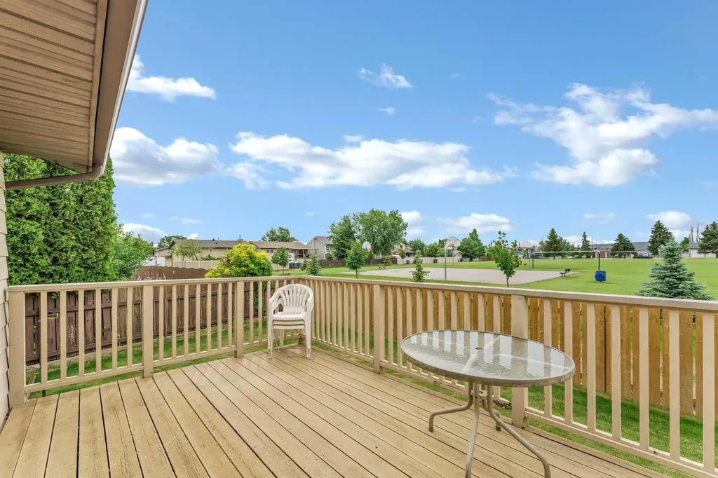 32 Rice Court SE Medicine Hat AB T1B 3X2