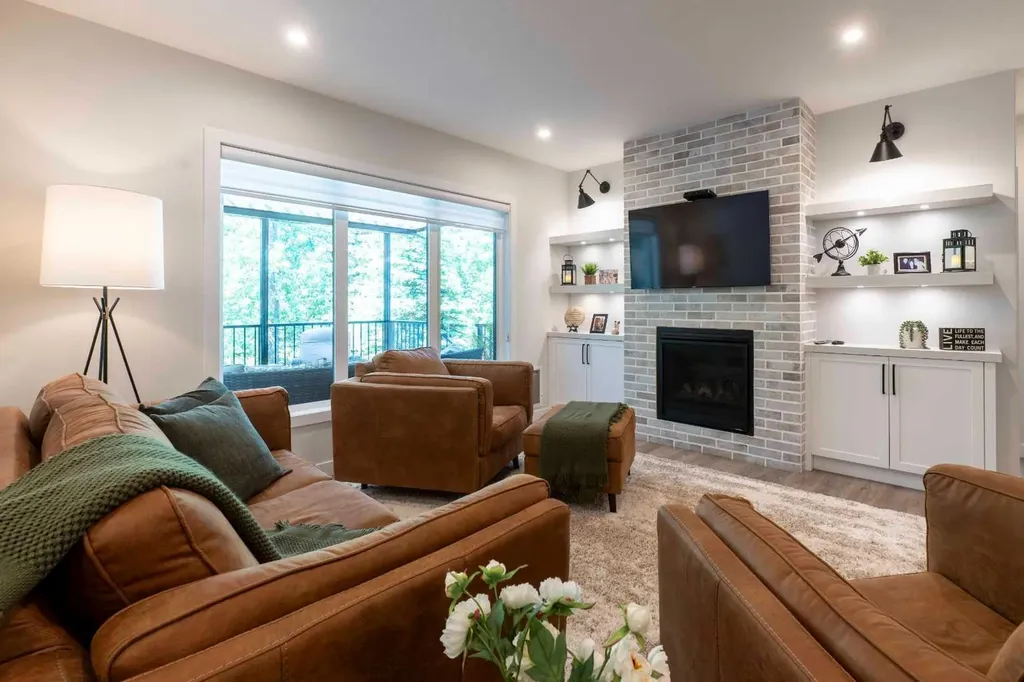 201 Thompson Crescent Red Deer AB T4P 0E5