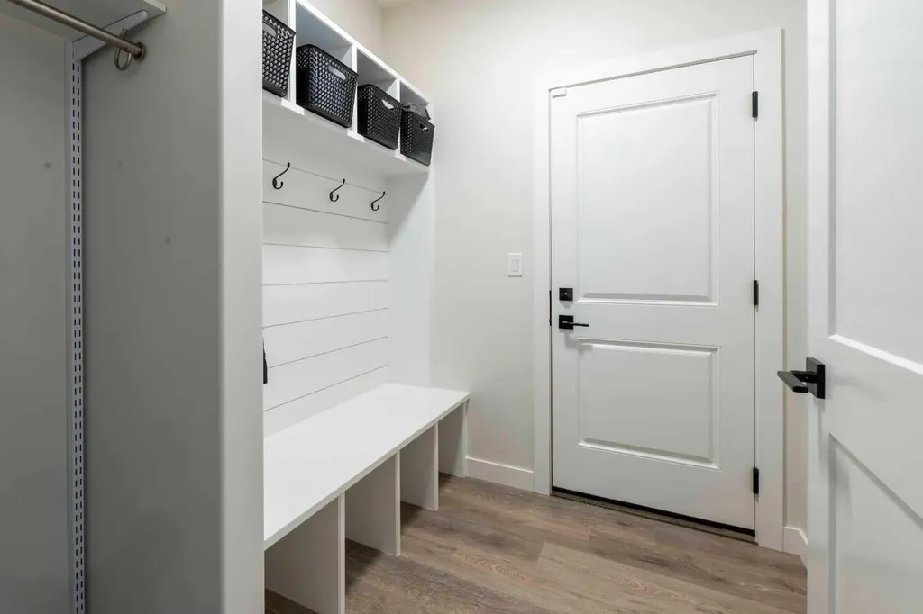 201 Thompson Crescent Red Deer AB T4P 0E5