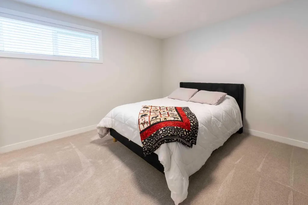 201 Thompson Crescent Red Deer AB T4P 0E5