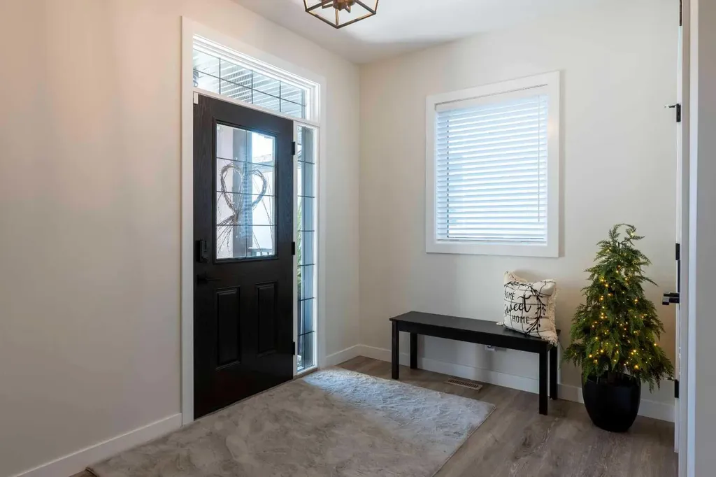 201 Thompson Crescent Red Deer AB T4P 0E5